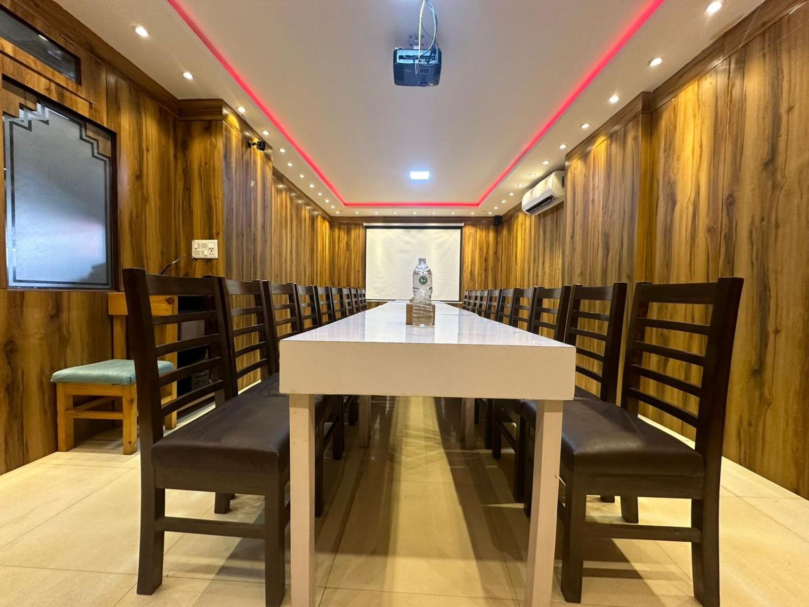 Hotel Edingo Inn Itahari 외부 사진