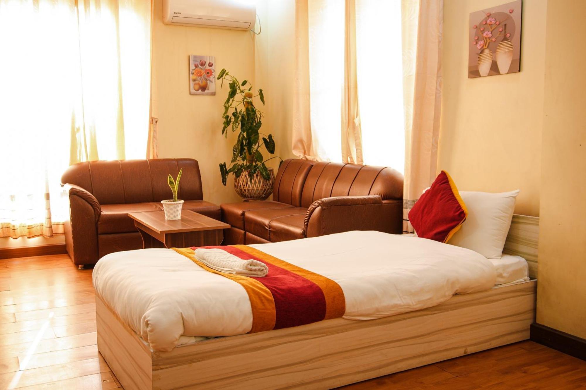 Hotel Edingo Inn Itahari 외부 사진