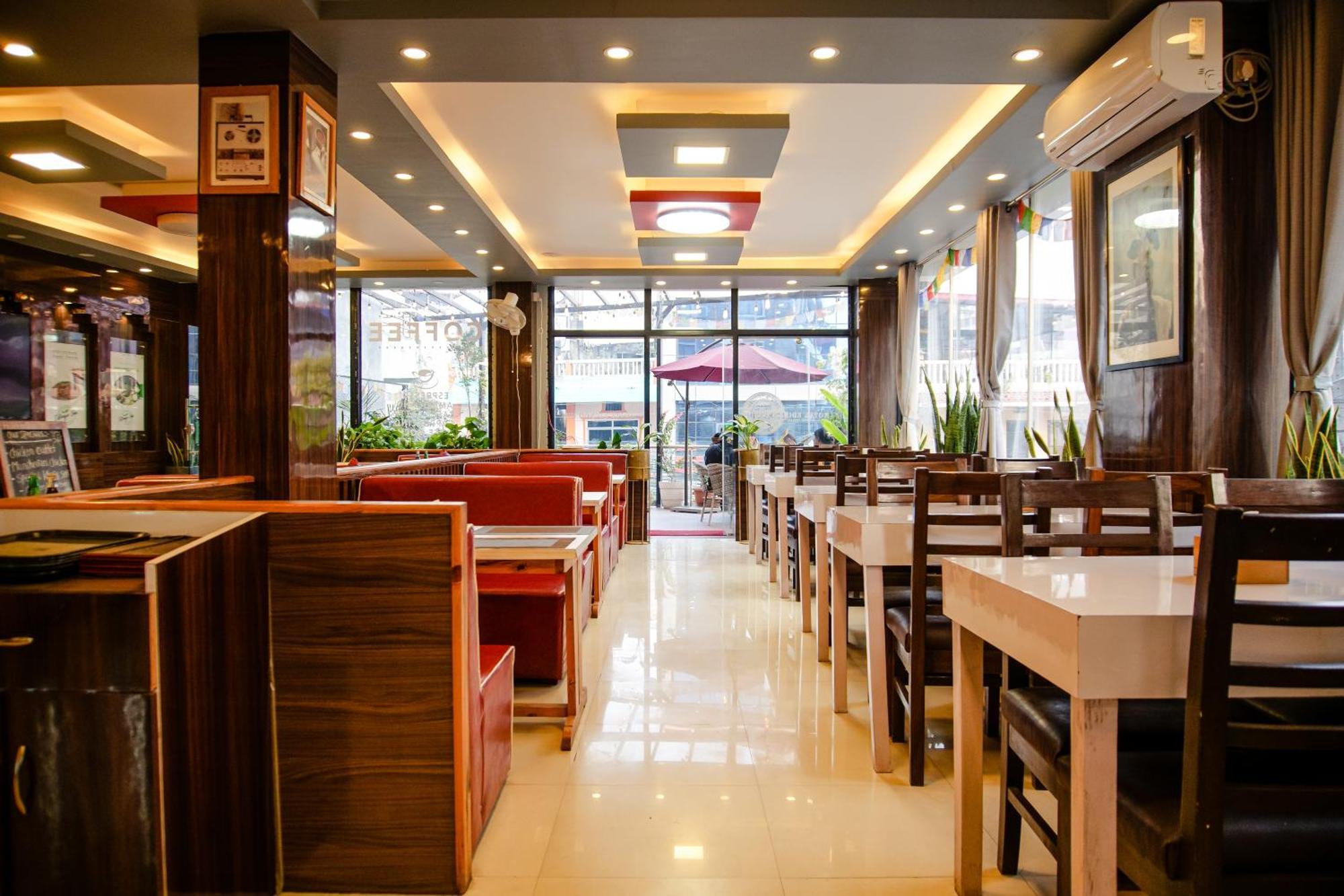 Hotel Edingo Inn Itahari 외부 사진